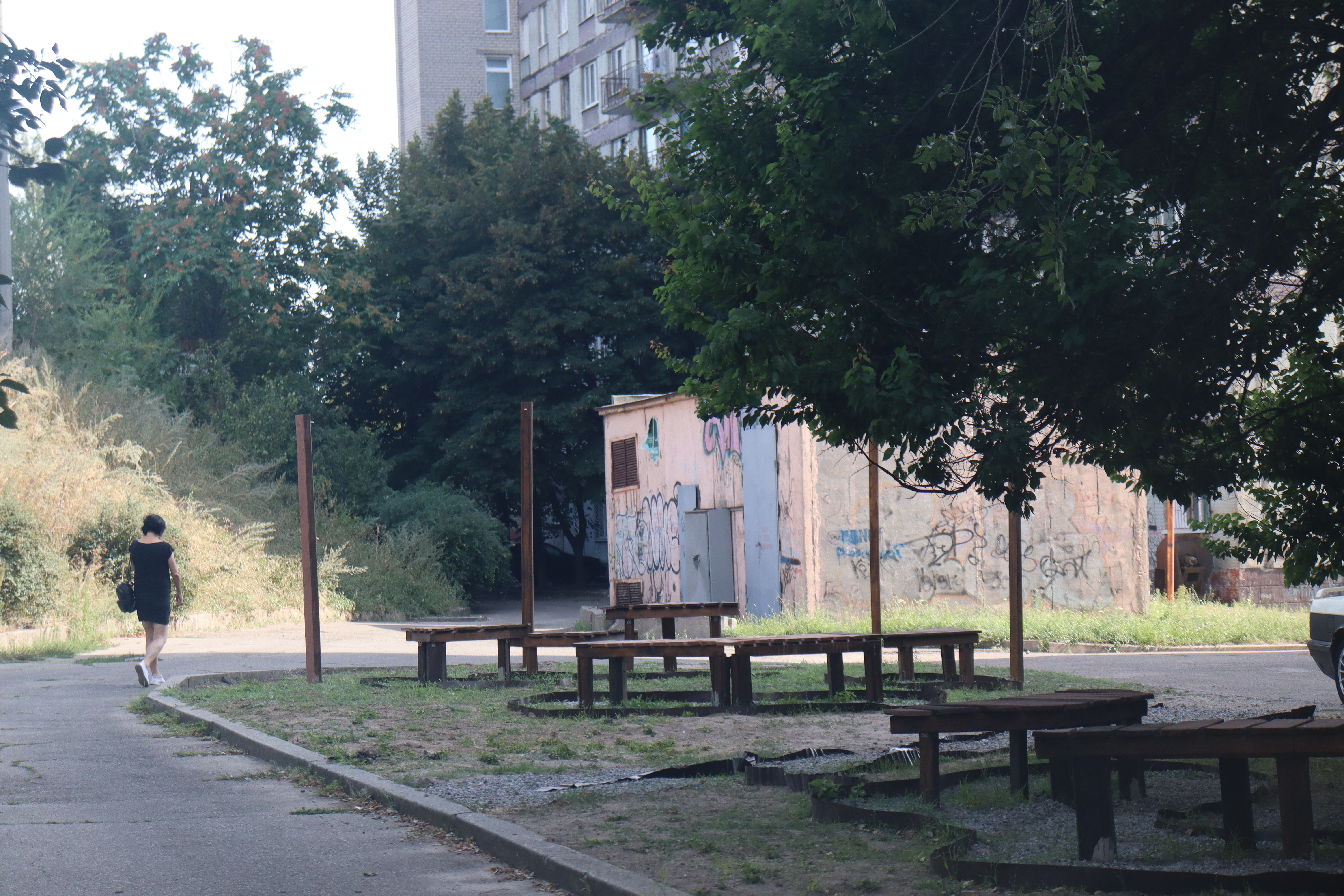 Учасники проєкту Urbanization створюють вуличні меблі