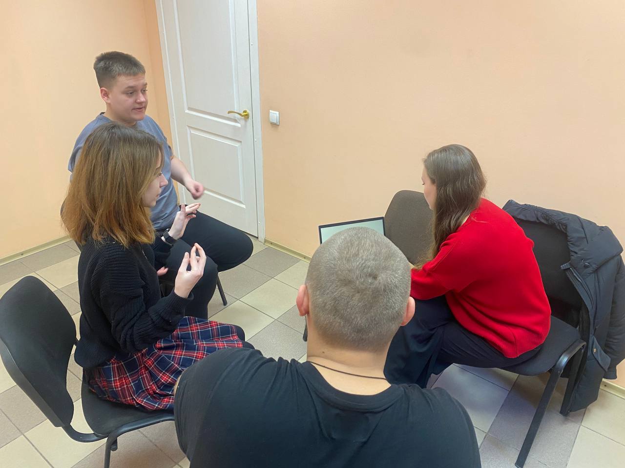 Урбанізовані дівчата, Розвиток організаційної спроможності та стратегічного планування: фото 1